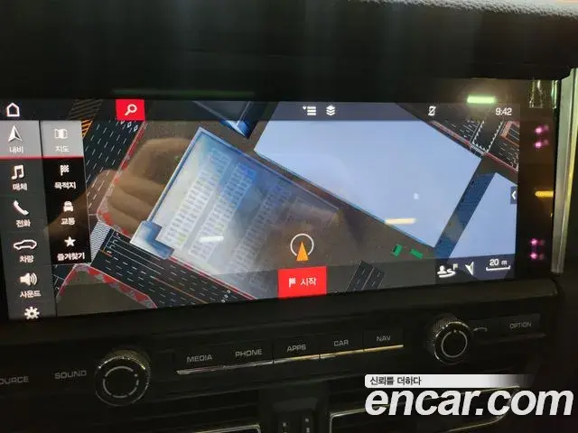 Porsche Macan 2019 — Şəkil 14/20