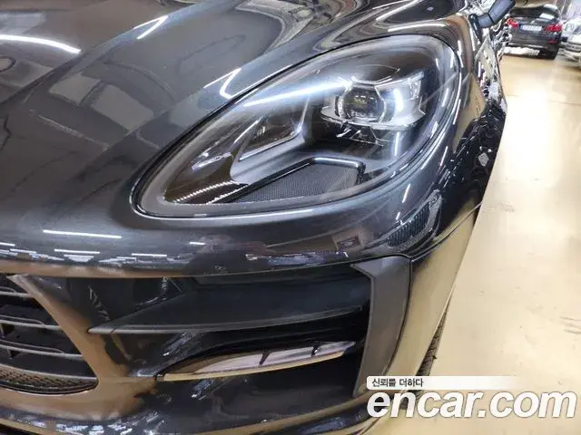 Porsche Macan 2019 — Şəkil 17/20