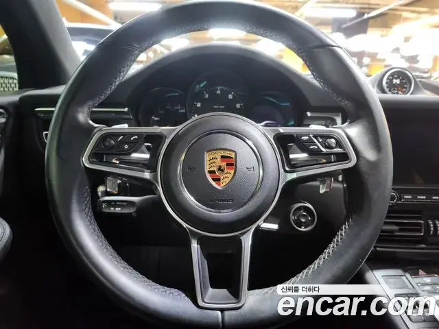 Porsche Macan 2019 — Şəkil 18/20