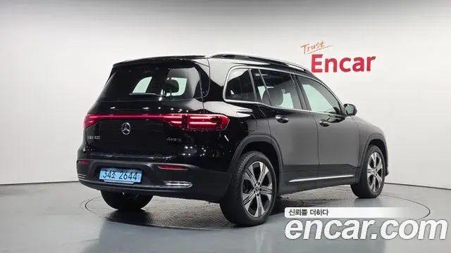 Mercedes-Benz EQB 2025 — Şəkil 13/30