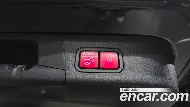 Mercedes-Benz EQB 2025 — Şəkil 8/30