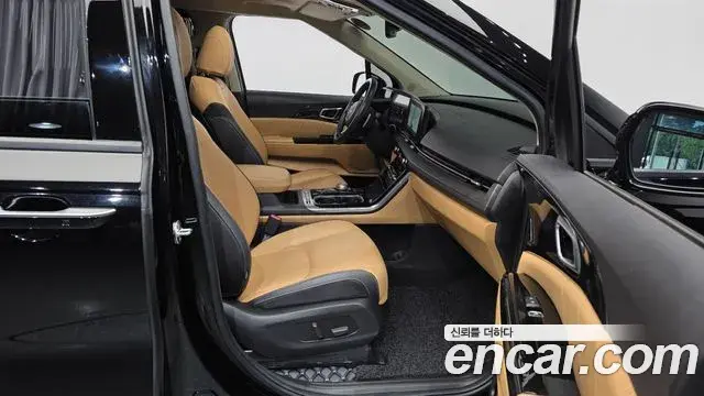 Kia Carnival 2022 — Фото 11/20