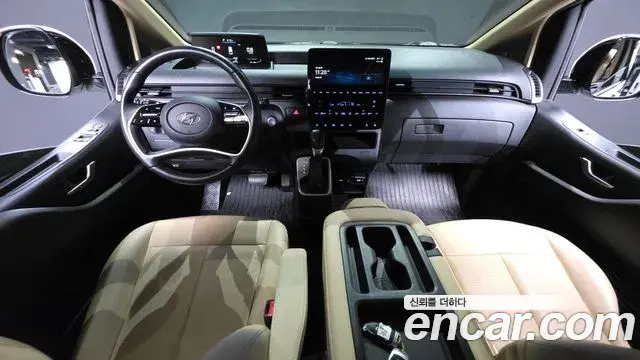 Hyundai Staria 2022 — Фото 7/20