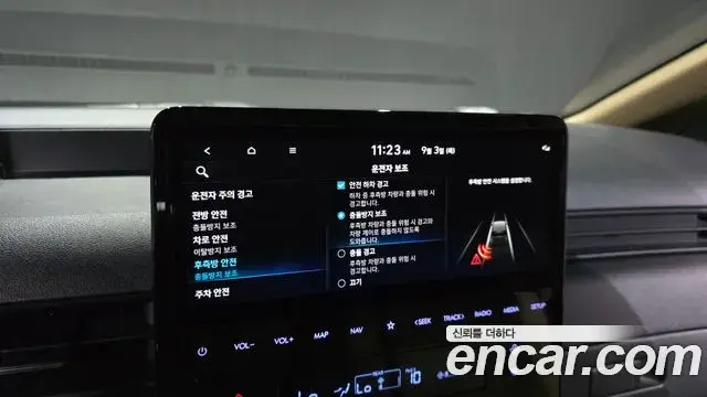 Hyundai Staria 2022 — Фото 18/20