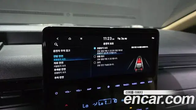 Hyundai Staria 2022 — Фото 19/20