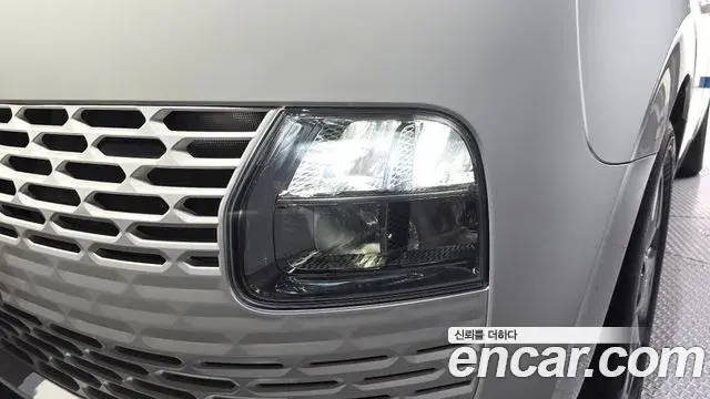 Hyundai Staria 2022 — Şəkil 16/31
