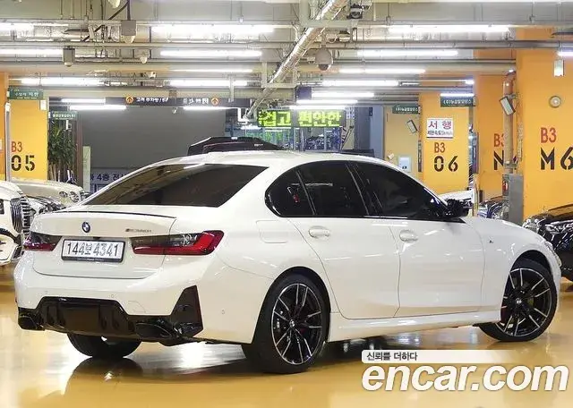 BMW 3 Series 2025 — Photo 1/20