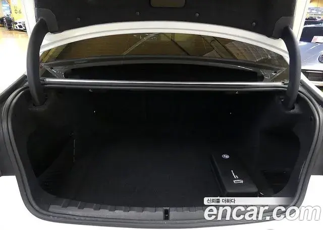 BMW 3 Series 2025 — Photo 3/20