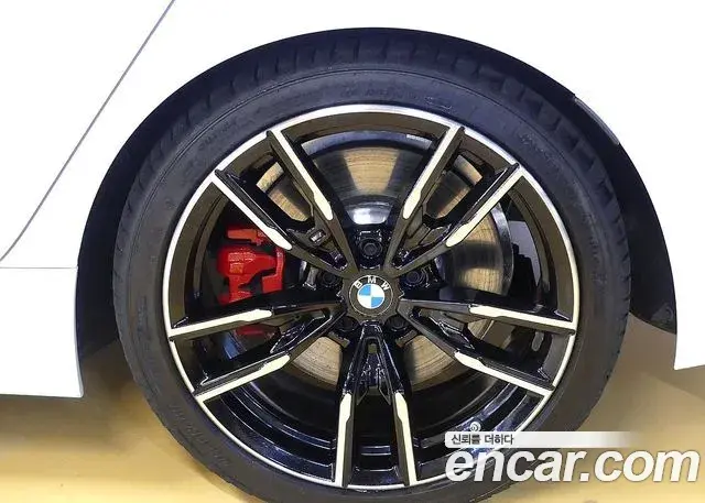BMW 3 Series 2025 — Photo 4/20