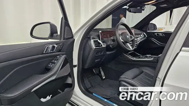 BMW X7 2025 — Photo 10/20
