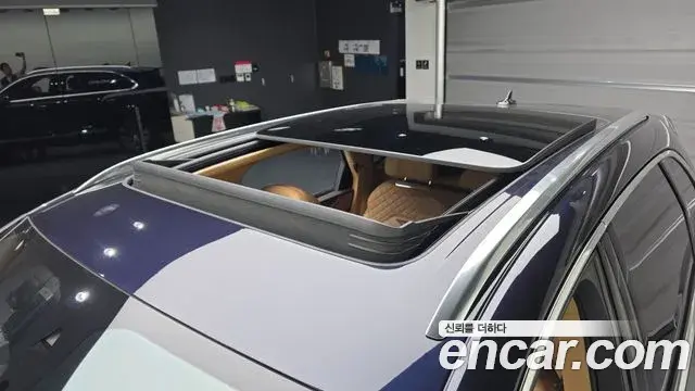 Bentley Bentayga 2022 — Photo 14/20