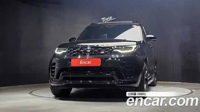 Land Rover Discovery 5 2023 — Фото 3/20