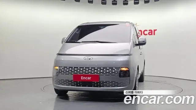 Hyundai Staria 2021 — Фото 3/20