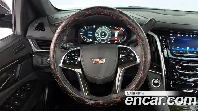 Cadillac Escalade 2020 — ფოტო 41/41