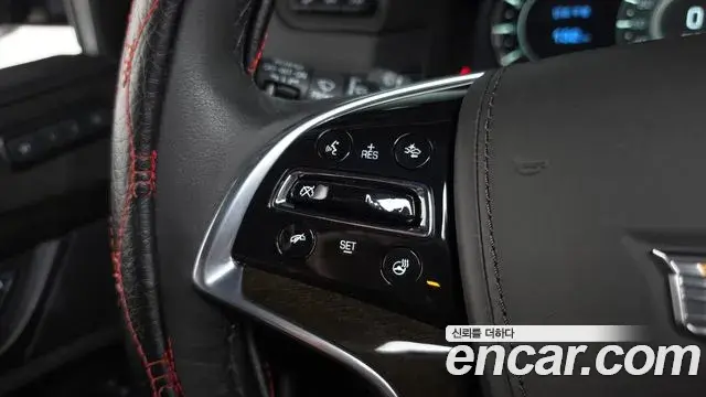 Cadillac Escalade 2020 — ფოტო 35/41