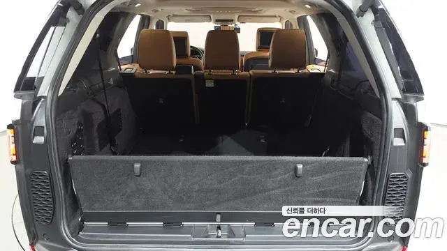 Land Rover Discovery 5 2020 — Фото 20/20