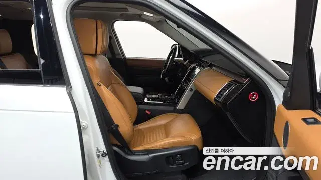 Land Rover Discovery 5 2020 — ფოტო 4/37