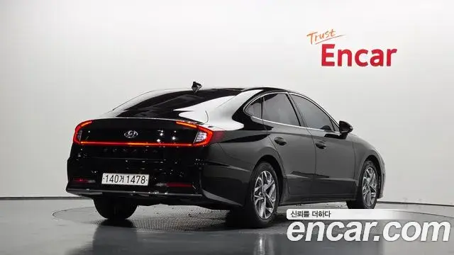 Hyundai Sonata 2023 — Фото 2/20