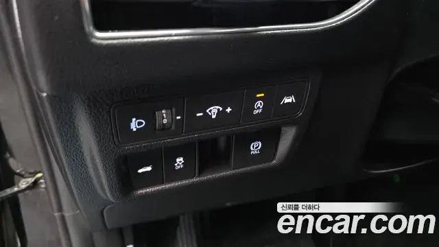 Hyundai Sonata 2023 — Фото 19/20
