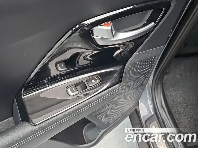 Kia Niro 2021 — Фото 12/19