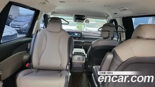 Kia Carnival 2024 — Şəkil 18/20