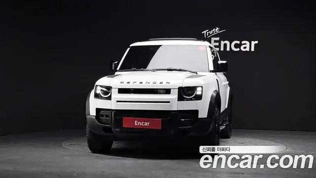 Land Rover Defender 2021 — Фото 3/20