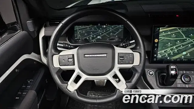 Land Rover Defender 2021 — Фото 12/20