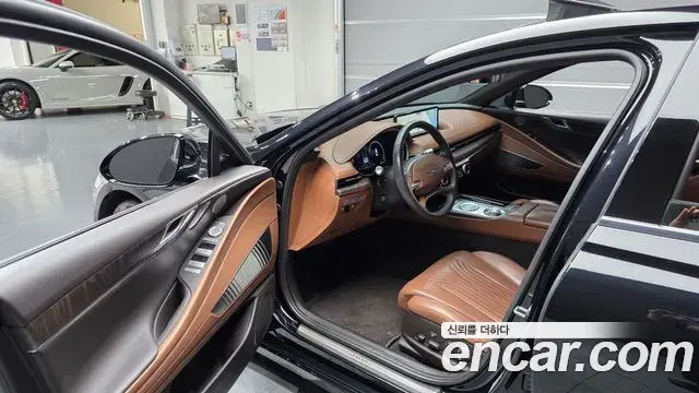 Genesis Electrified G80 2020 — Photo 10/20