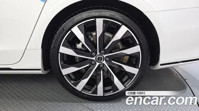 Volvo S90 2025 — ფოტო 22/34