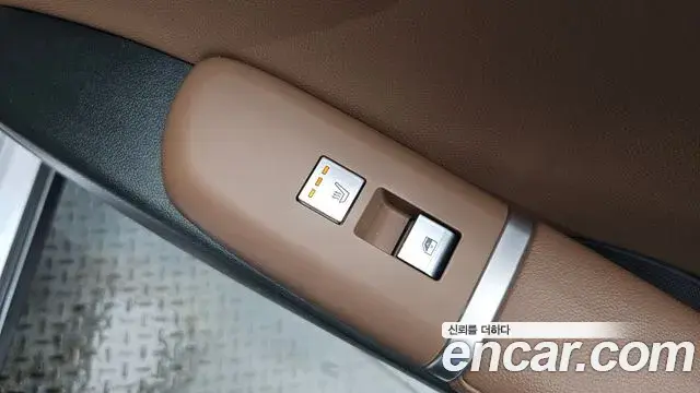 Hyundai Grandeur 2023 — Фото 17/20