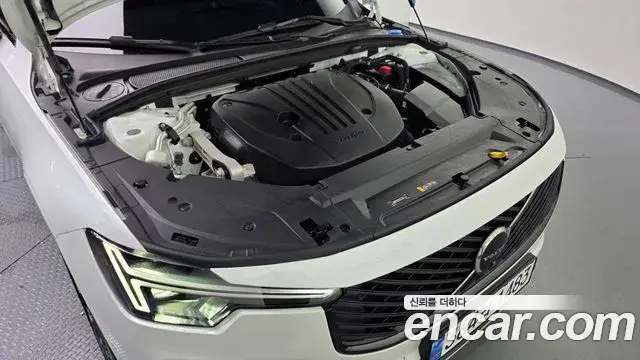 Volvo S90 2025 — ფოტო 24/38