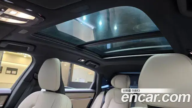 Volvo S90 2025 — ფოტო 35/38