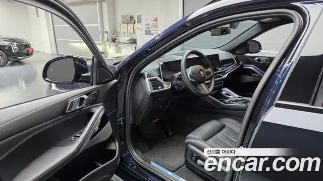 BMW X6 2025 — Photo 10/20