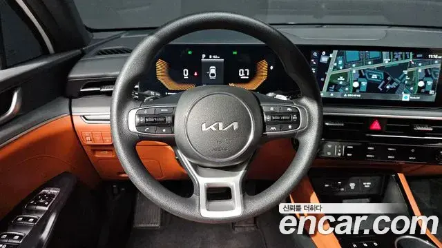 Kia K5 2023 — Photo 14/20