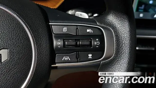 Kia K5 2023 — Photo 18/20
