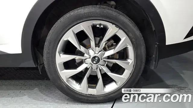 Kia Sorento 2020 — Фото 19/20
