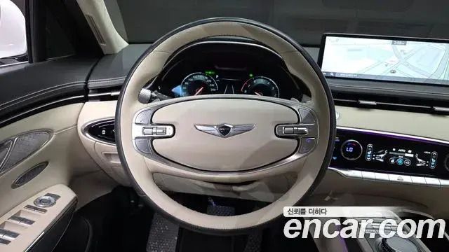 Genesis GV70 2023 — Photo 9/33