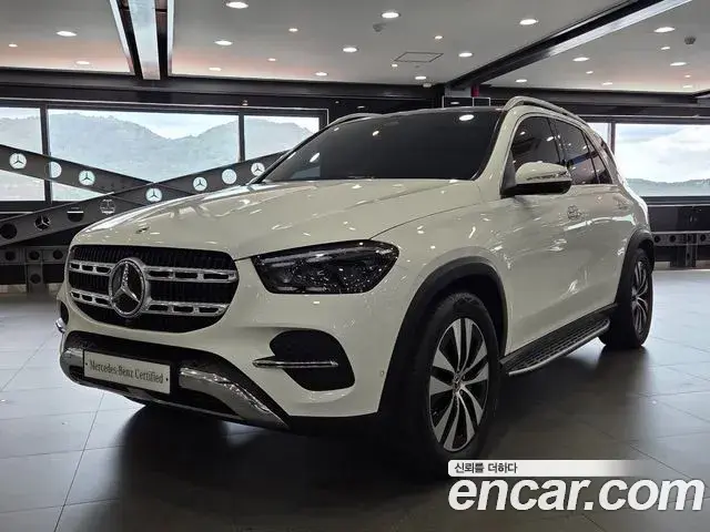 Mercedes-Benz GLE-Class 2026 — Фото 1/18