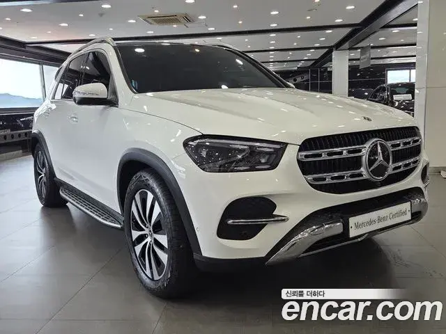 Mercedes-Benz GLE-Class 2026 — Фото 3/18
