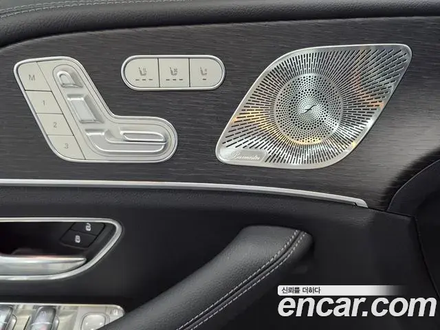 Mercedes-Benz GLE-Class 2026 — Фото 9/18