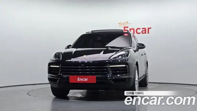 Porsche Cayenne 2021 — Фото 3/20