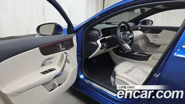 Mercedes-Benz A-Class 2024 — Фото 10/20