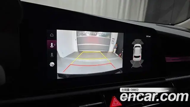 Kia Niro 2023 — Фото 16/20