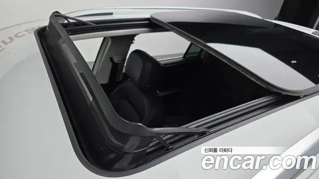 Volkswagen Tiguan 2020 — Фото 19/20