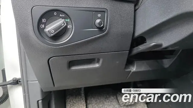 Volkswagen Tiguan 2020 — Şəkil 16/37