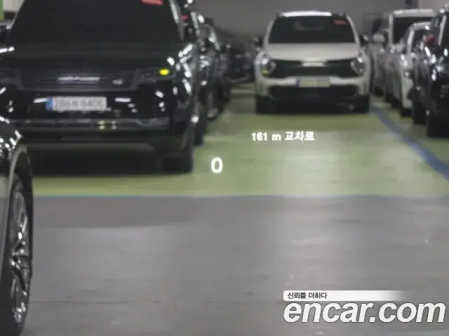 Volvo XC60 2023 — ფოტო 14/20