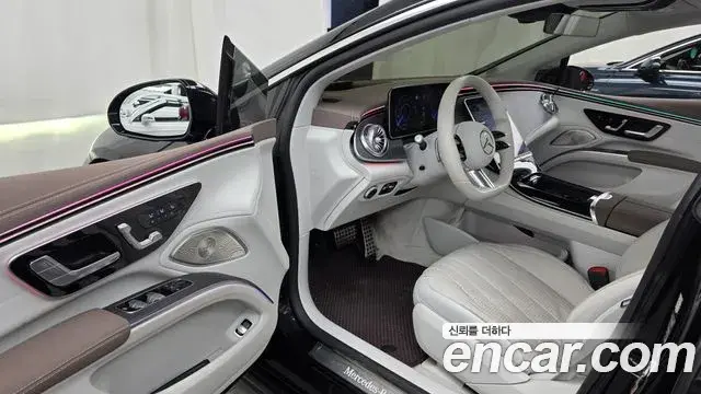 Mercedes-Benz EQS 2022 — Şəkil 21/33