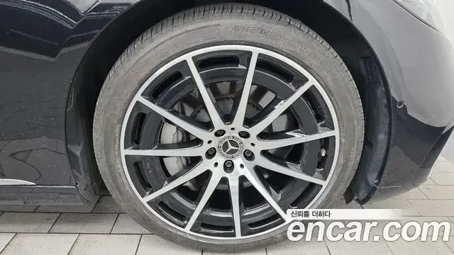 Mercedes-Benz EQS 2022 — Şəkil 17/33