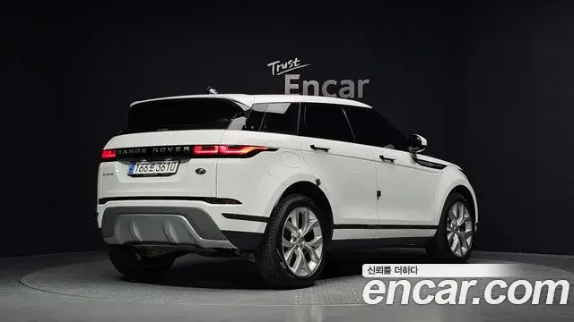 Land Rover Range Rover Evoque 2023 — Фото 2/20
