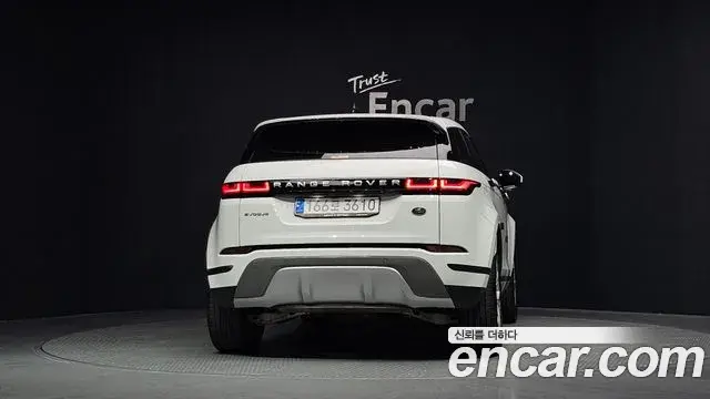Land Rover Range Rover Evoque 2023 — Фото 4/20